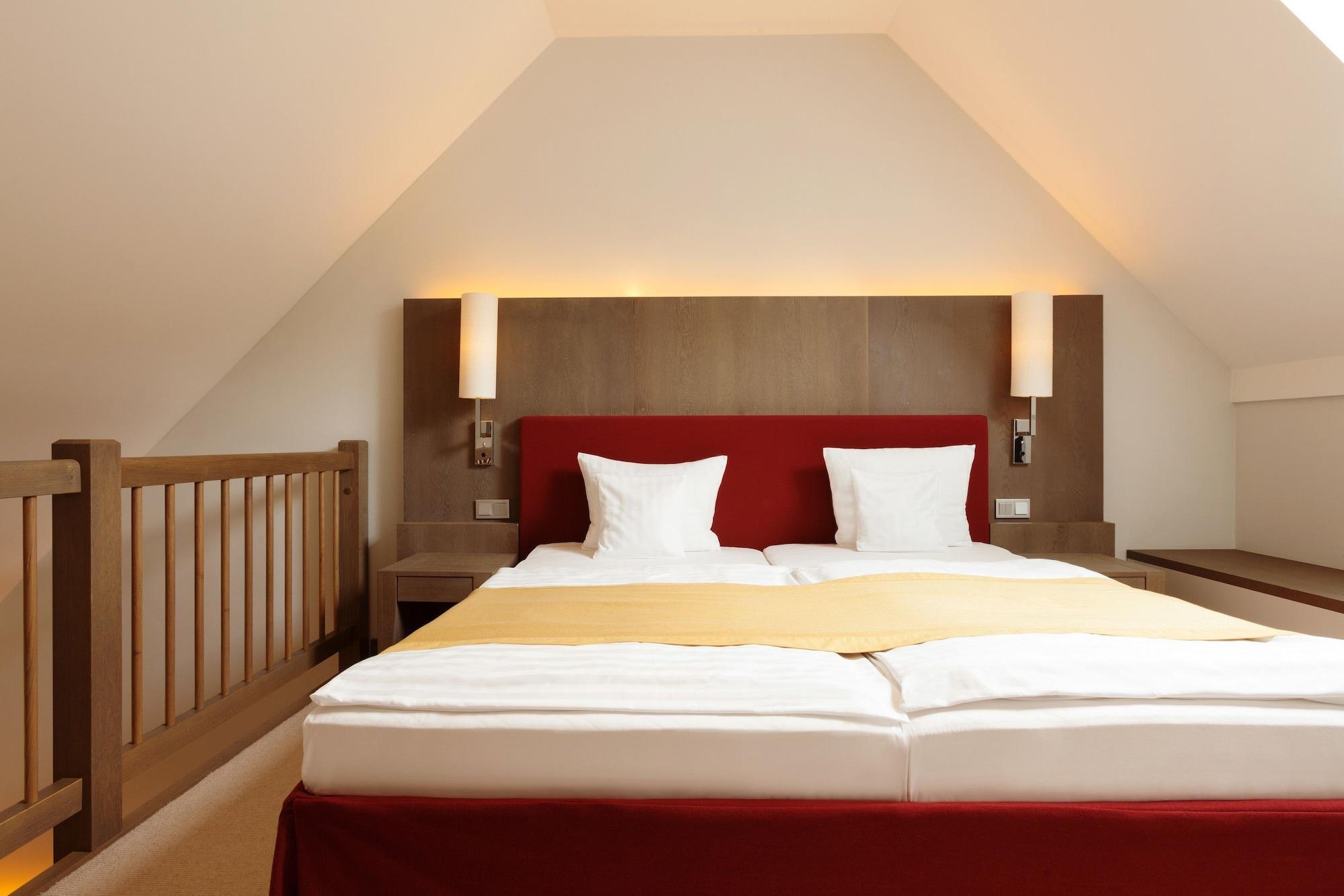 Schlosshotel Kitzbuehel A-Rosa Collection Exterior photo A typical hotel room