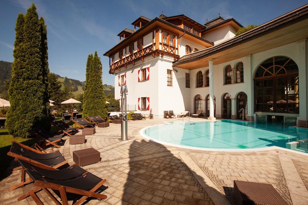 Schlosshotel Kitzbuehel A-Rosa Collection Exterior photo The Hotel Axelmannstein