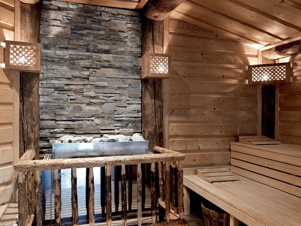 Schlosshotel Kitzbuehel A-Rosa Collection Exterior photo A modern Finnish sauna